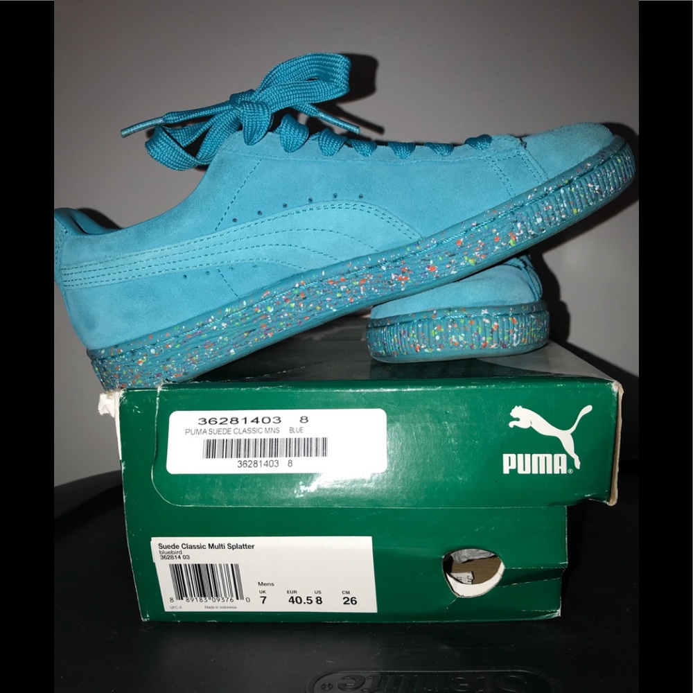 Turquoise Pumas